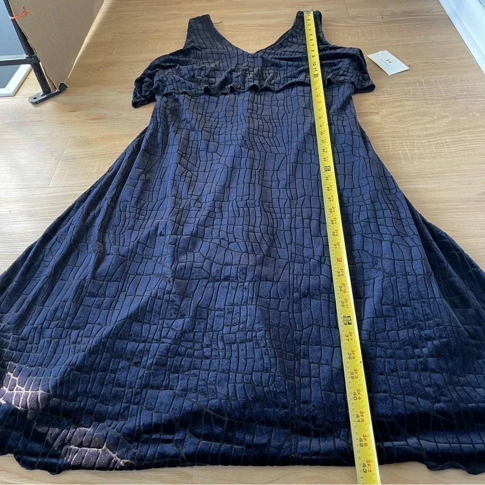 Halston Black Velvet Ruffle Textured V-Neck Zip Back Midi Sleeveless NWT Dress